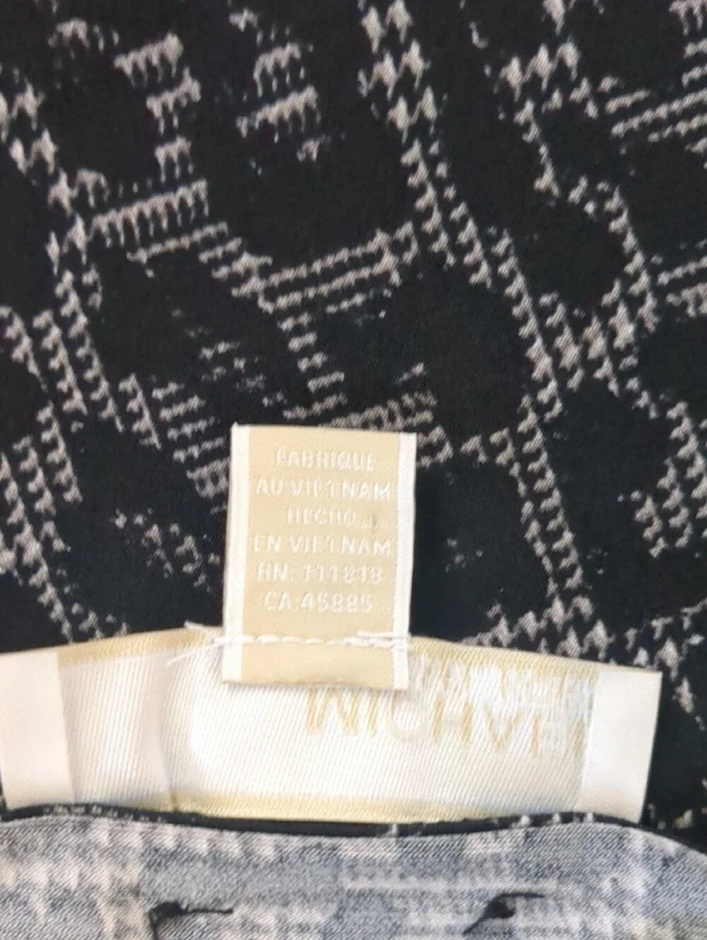 MICHAEL KORS - SIZE L  Black & Gray Grommet Lace-Up Plaid/Animal Print Sleeveles